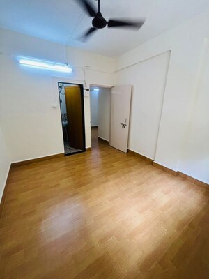 Room in 2 BHK Apartment at Dhanlaxmi Park, Kothrud – for Rent