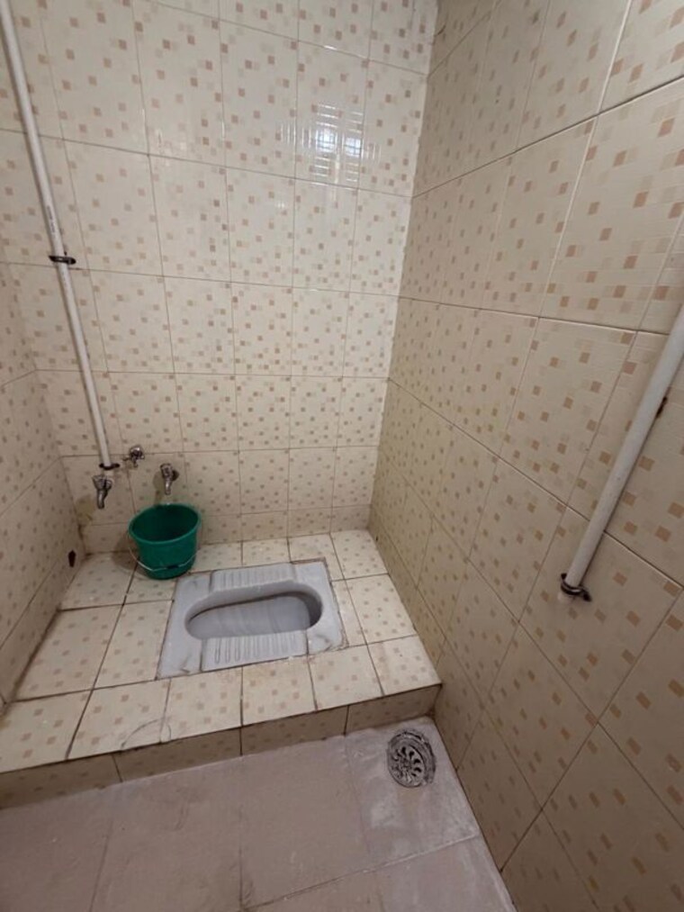 Bathroom, amrut-runwal-paradise 3 Bedroom 1300 Sq.Ft. Apartment In Kothrud Pune 10700157