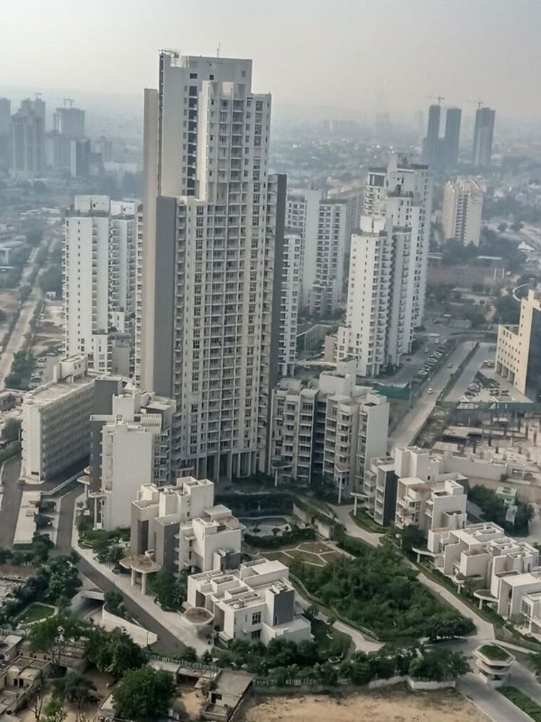 Exterior View, ireo-victory-valley 3 Bedroom 2527 Sq.Ft. Apartment In Sector 67 Gurgaon 10700164