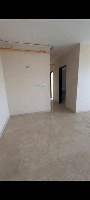 Room in 3 BHK Apartment at Sheth 72 West, Andheri West – for Sale