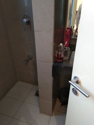 Furnished Amenities in 4 BHK Apartment at Ireo Victory Valley, Sector 67 – for Rent