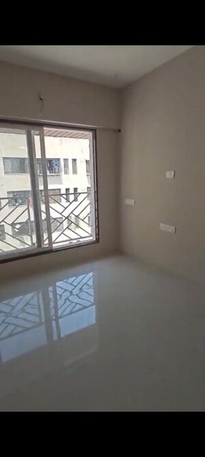 Room in 2 BHK Apartment at Sonam Soneri, Mira Road East – for Sale