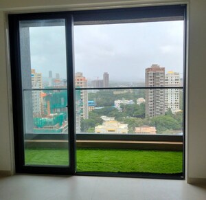 Room in 2 BHK Apartment at Nandivardhan Park Pallazzo, Dadar East – for Sale