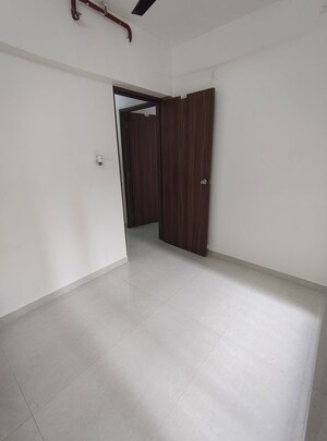 Room in 1.5 BHK Apartment at Drushti Sapphire, Ghatkopar East – for Rent