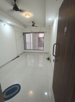 Bathroom in 1.5 BHK Apartment at Drushti Sapphire, Ghatkopar East – for Rent