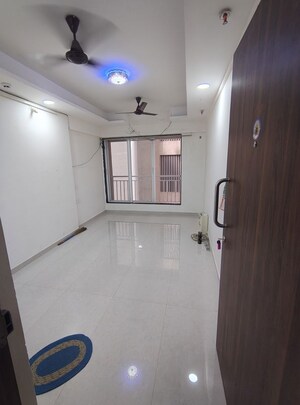 Bathroom in 1.5 BHK Apartment at Drushti Sapphire, Ghatkopar East – for Rent