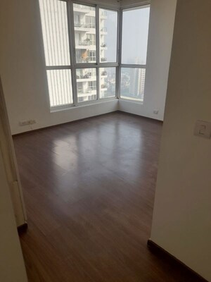 Room in 4 BHK Apartment at M3M Merlin, Sector 67 – for Rent
