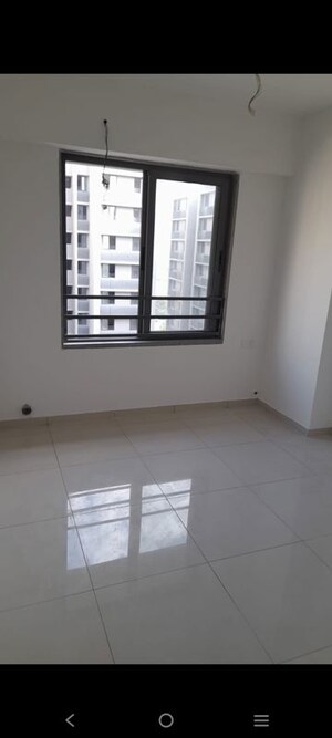 Room in 2 BHK Apartment at Goyal Orchid Blues, Shela – for Rent