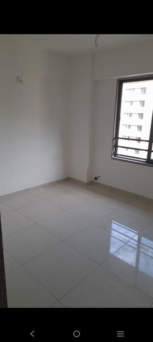 Room in 2 BHK Apartment at Goyal Orchid Blues, Shela – for Rent