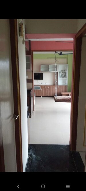 Room in 2 BHK Apartment at Ganesh Malabar County, Near Nirma University On Sg Highway – for Rent