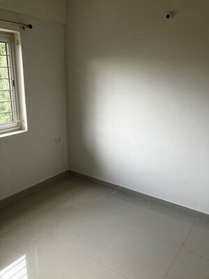 Room in 2 BHK Apartment at Mahendra Aarna, Electronic City Phase ii – for Rent