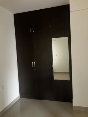 Room in 2 BHK Apartment at Mahendra Aarna, Electronic City Phase ii – for Rent
