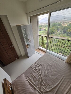 Master Bedroom in 3 BHK Apartment at Shakti Calista, Ghansoli – for Rent