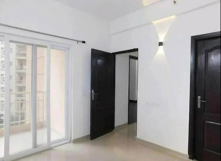 Room, hig-flats 3.5 Bedroom 1620 Sq.Ft. Apartment In Sector 99 Noida 10700283
