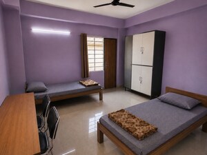 Bedroom in  Pg at Uattardhona – for Rent