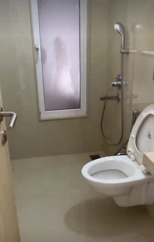 Bathroom in 3.5 BHK Apartment at L & T Rejuve 360 Tower A, Mulund West – for Rent