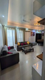 3.5 BHK +  1700 Sq.Ft. Apartment in Antriksh Golf View