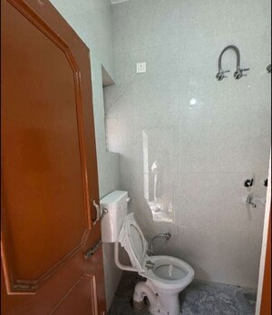 Bathroom in 2 BHK Builder Floor at Sector 29 – for Rent