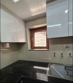 Kitchen in 2 BHK Builder Floor at Sector 29 – for Rent