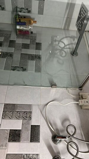 Bathroom in 4 BHK Apartment at Vipul Greens, Sector 48 – for Rent