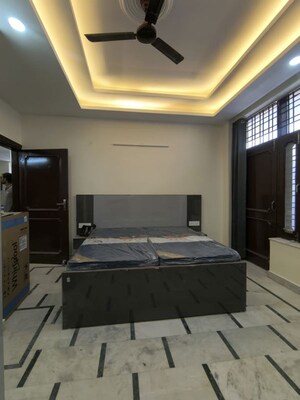 Bedroom in 3 BHK Builder Floor at Sector 17 – for Rent