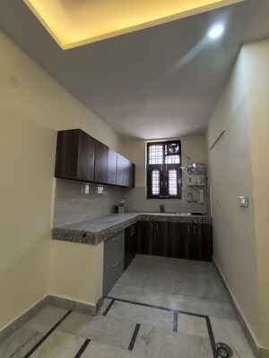 Kitchen in 3 BHK Builder Floor at Sector 17 – for Rent