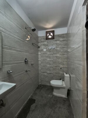 Bathroom in 3 BHK Builder Floor at Sector 17 – for Rent