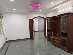 Room in 3 BHK Apartment at Burj Banjara, Banjara Hills – for Rent