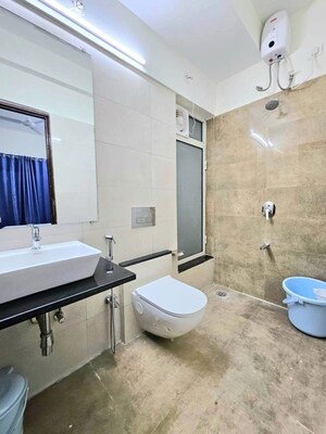 Team Area in 1 BHK Apartment at Omkar Signet, Malad East – for Rent