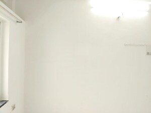Room in 2 BHK Apartment at New Mahada Colony, Goregaon East – for Rent