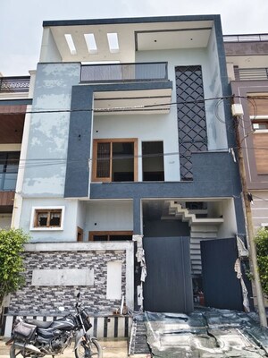 6 BHK Independent House For Sale in Sahawali