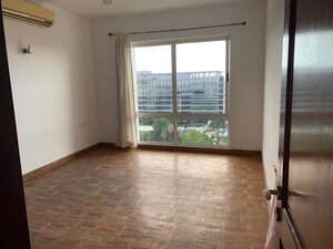 Room in 3 BHK Apartment at Marvel Diva 2, Magarpatta City – for Rent