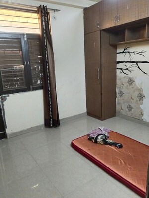 Furnished Amenities in 3 BHK Builder Floor at Mahaveer Homes 2, Gaur City 1 – for Sale