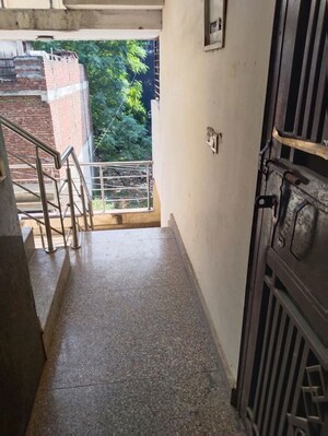 3 BHK Builder Floor For Sale in Mahaveer Homes 2, Gaur City 1