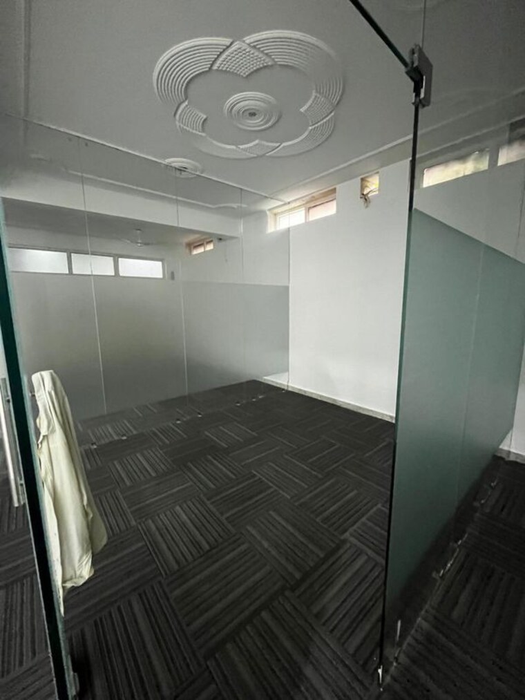Bathroom, sector 15 Commercial Office Space 900 Sq.Ft. In Sector 15 Gurgaon 10700458