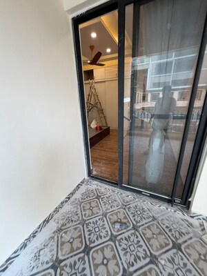 Balcony in 3 BHK Builder Floor at Sector 14 – for Sale