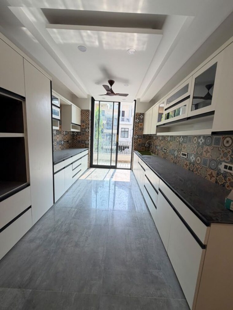 undefined, sector 14 3 Bedroom 2250 Sq.Ft. Builder Floor In Sector 14 Gurgaon 10700477