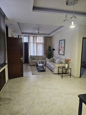 Living Room in 3 BHK Builder Floor at RWA Apartments Sector 39, Sector 39 – for Rent