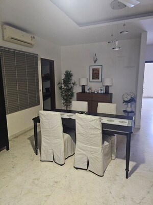 Team Area in 3 BHK Builder Floor at RWA Apartments Sector 39, Sector 39 – for Rent
