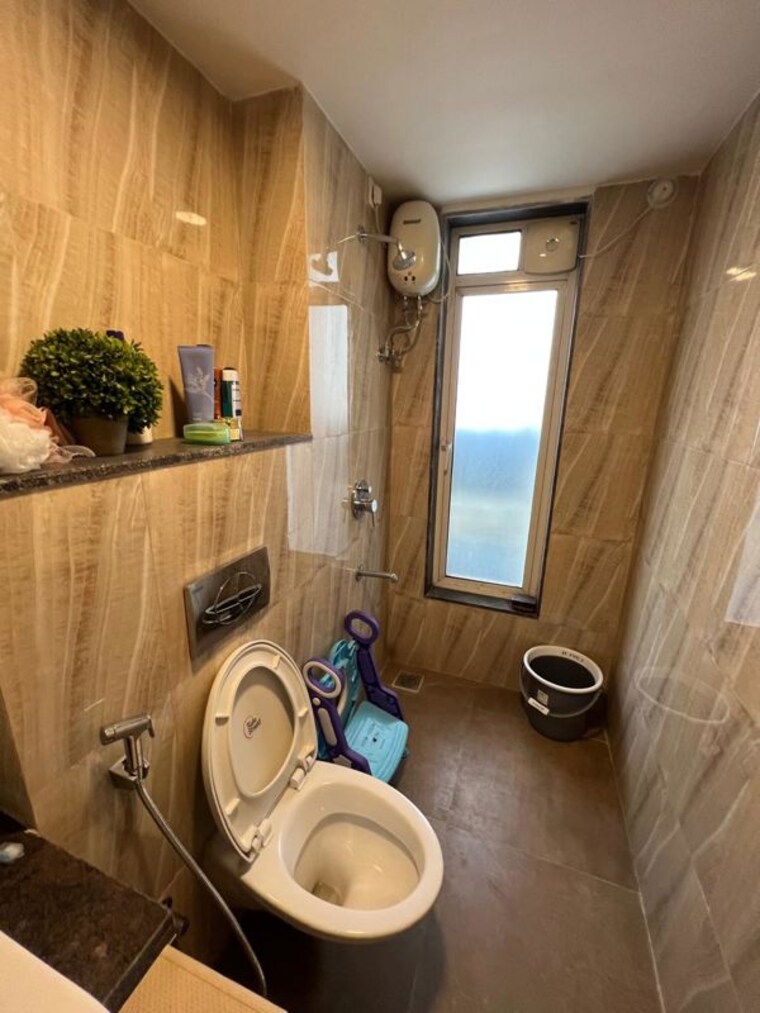 Bathroom, lodha-amara 2 Bedroom 800 Sq.Ft. Apartment In Kolshet Road Thane 10700505