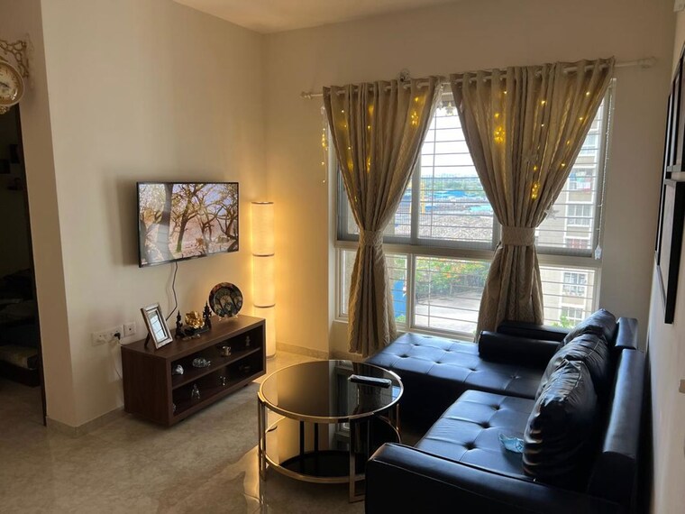 Living Room, lodha-amara 2 Bedroom 800 Sq.Ft. Apartment In Kolshet Road Thane 10700505