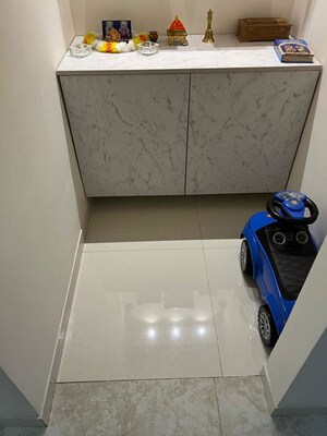 Furnished Amenities in 2 BHK Apartment at Lodha Amara, Kolshet Road – for Sale