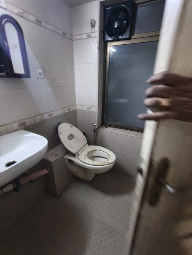 Bathroom, mit-villa 2 Bedroom 1050 Sq.Ft. Apartment In Vashi Sector 12 Navi Mumbai 10700506