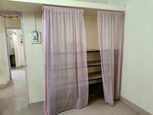Bedroom in 2 BHK Apartment at Kothrud – for Rent