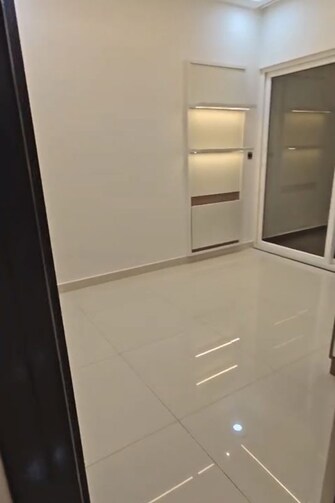 3 BHK +  1700 Sq.Ft. Apartment in Candeur Crescent