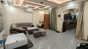 Living Room in 3 BHK Builder Floor at Shimla Bypass Road – for Rent