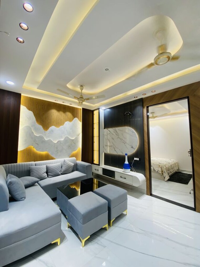 Team Area, dwarka mor 3 Bedroom 120 Sq.Yd. Builder Floor In Dwarka Mor Delhi 10700641