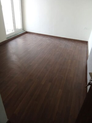 Room in 4 BHK Builder Floor at BPTP Parkland Pride, Sector 77 – for Rent