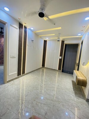 Building Lobby in 2 BHK Builder Floor at Dwarka Mor – for Rent