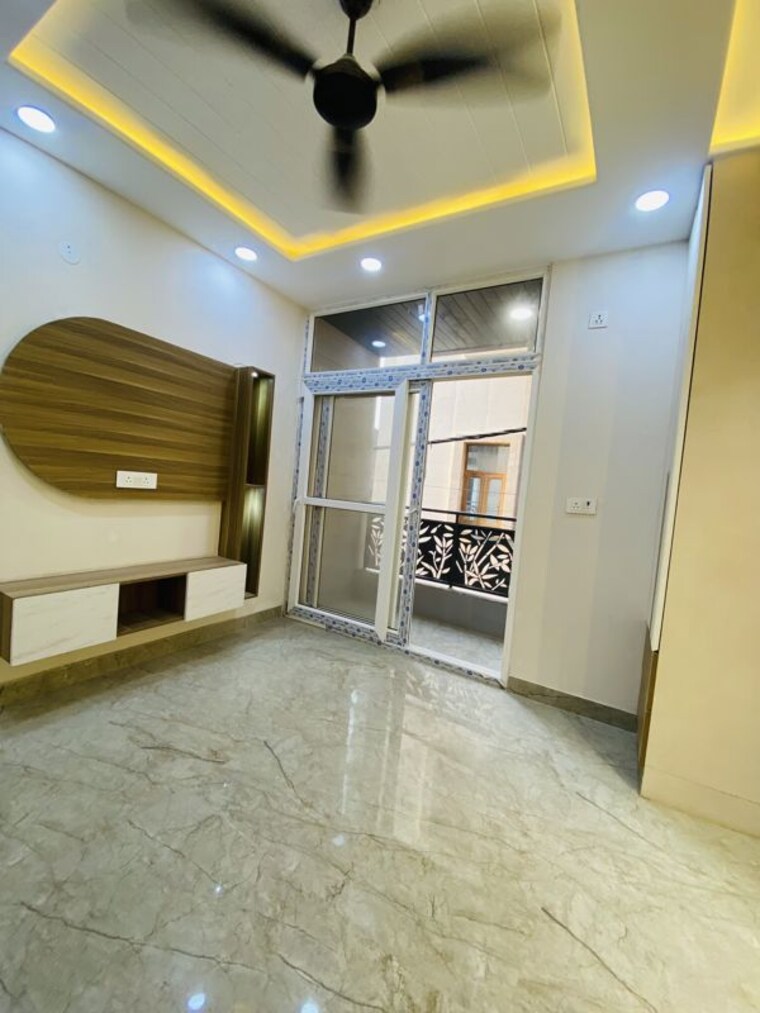 Room, dwarka mor 2 Bedroom 55 Sq.Yd. Builder Floor In Dwarka Mor Delhi 10700662